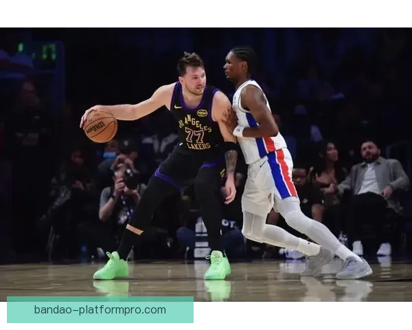 东契奇带队冲击10连胜勇士能否终结近10场惨败困境 东契奇带队冲击10连胜勇士能否终结近10场惨败困境