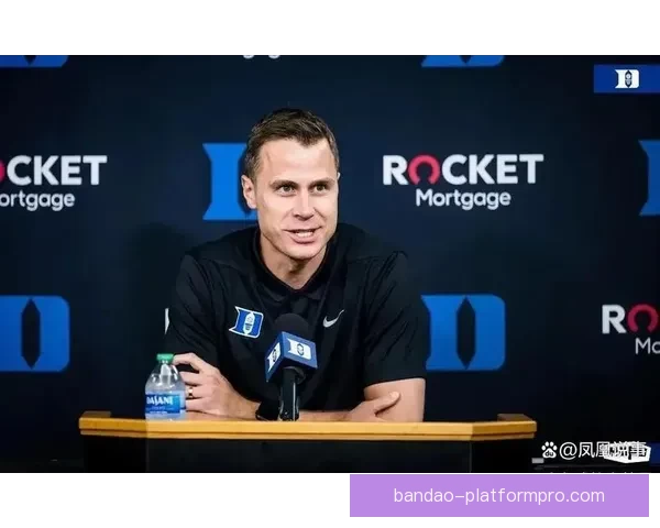 独行侠管理层期待围绕弗拉格重建并持续关注欧文的复苏与回归